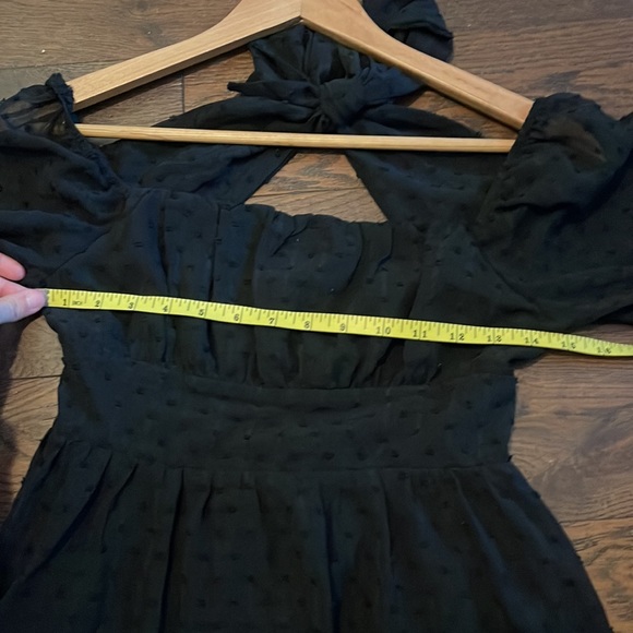 Women’s black SHEIN small mini dress with sheer sleeves and open back - Picture 5 of 5